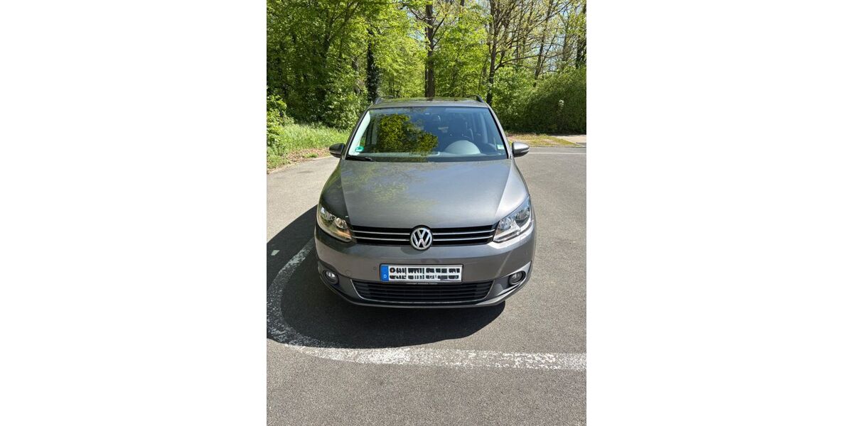 VW Touran 73.000 km 10.900 &euro; Schwebheim 97525