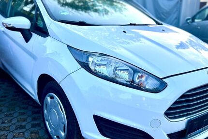 Ford Fiesta 188.000 km 2.890 &euro; Mühlheim am Main 63165