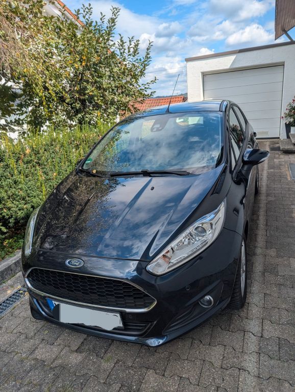 Ford Fiesta 30.900 km 10.600 € Weissach im tal 71554
