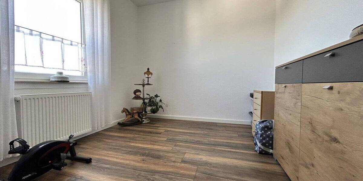 Reihenmittelhaus Vlotho - 4 Zimmer, 101 m&sup2;, 228.000&euro; | Angebot:26190123