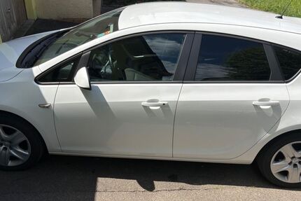 Opel Astra 184.000 km 3.200 &euro; Lindau 88131