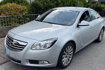 Opel Insignia 87.000 km 7.300 &euro; Rüsselsheim 65428