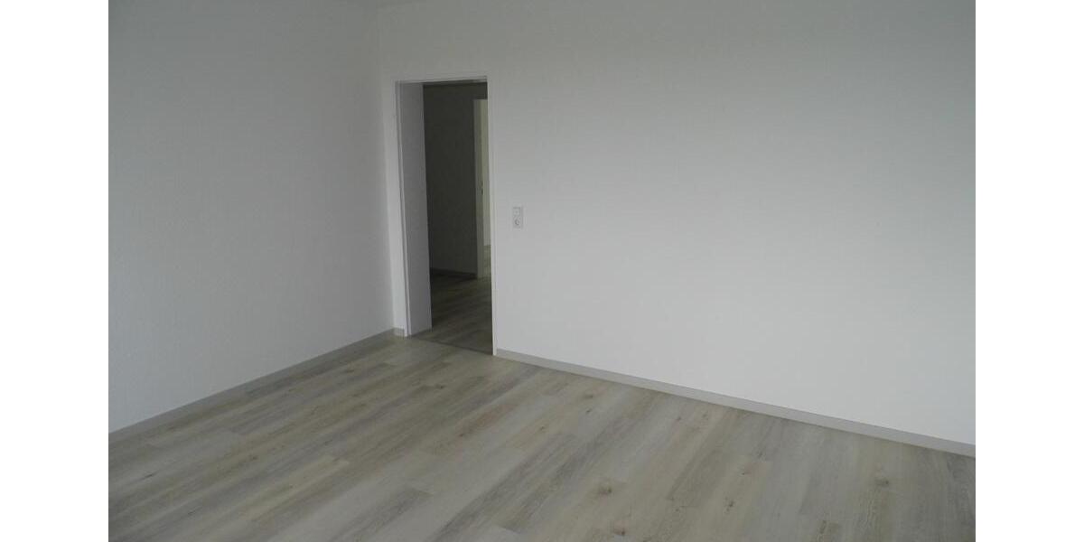 Etagenwohnung Remscheid Gemarkung Bergisch Born - 3 Zimmer, 83 m&sup2;, 199.000&euro; | Angebot:24449017