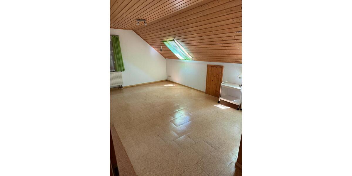 Einfamilienhaus Treuchtlingen - 7 Zimmer, 159 m&sup2;, 450.000&euro; | Angebot:25789688