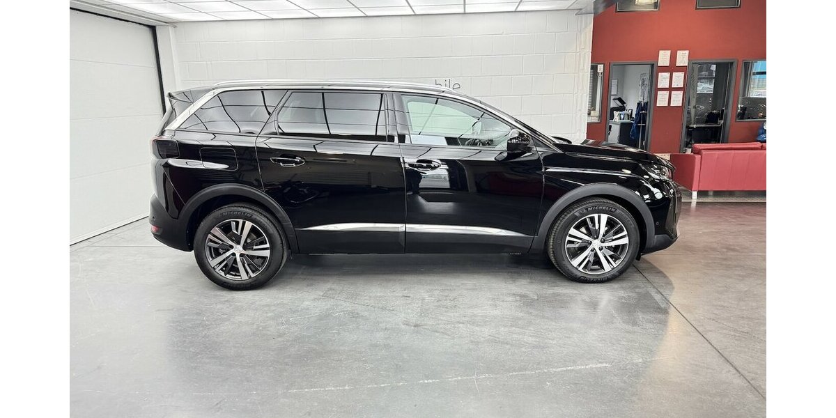 Peugeot 5008 Blue HDI 130 Allure Pack 1.Hand Carplay 52.400 km 23.870 &euro; Lich 35423