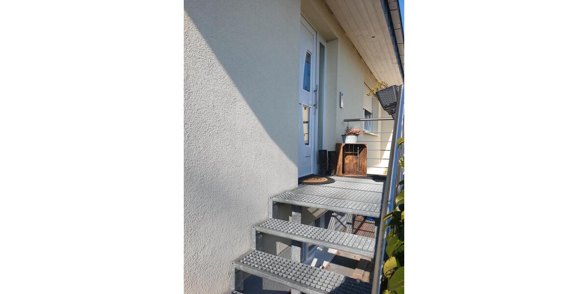 Dachgeschoßwohnung Gangelt - 2 Zimmer, 105 m&sup2;, 825&euro; | Angebot:26381615