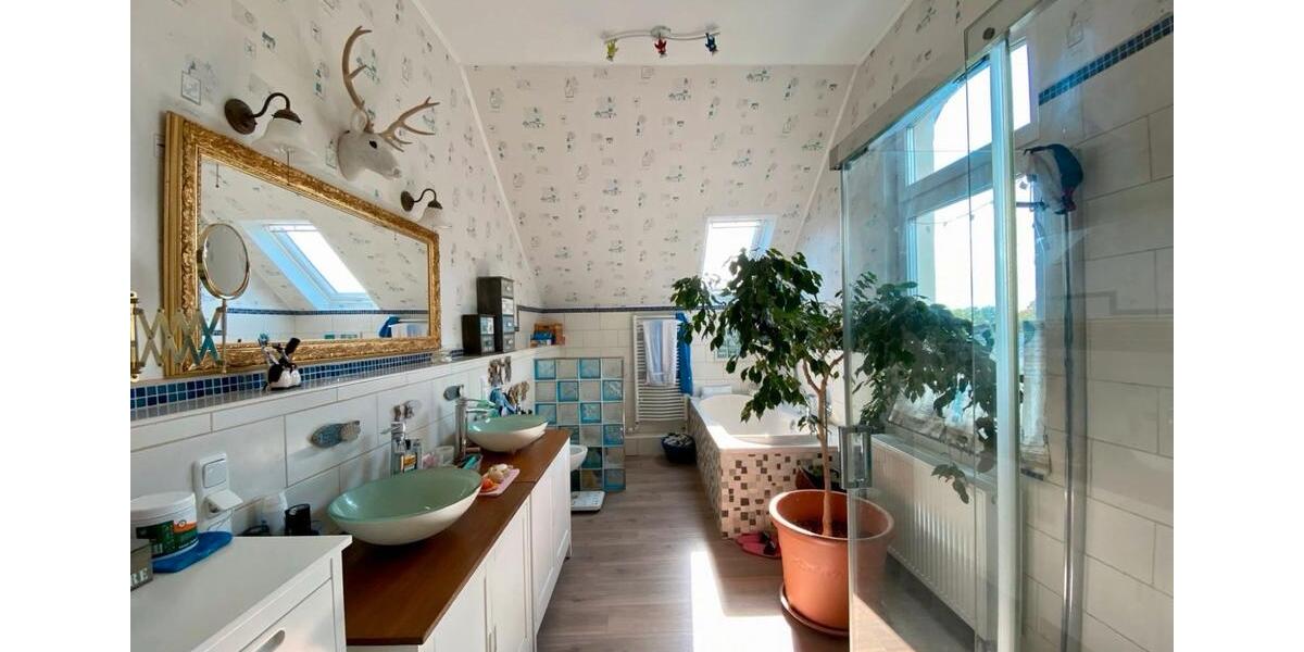 Mehrfamilienhaus, Wohnhaus Butjadingen - 11 Zimmer, 386 m&sup2;, 450.000&euro; | Angebot:27297096