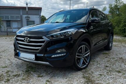 Hyundai TUCSON 62.000 km 17.950 &euro; Schwabach 91126