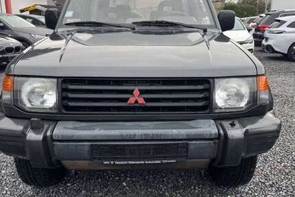 Mitsubishi Pajero 325.000 km 2.999 € Paderborn 33100