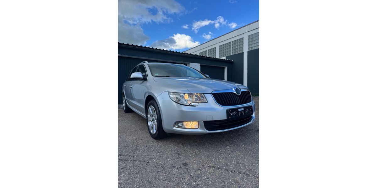 Skoda Superb 211.000 km 5.000 &euro; Offenburg 77654