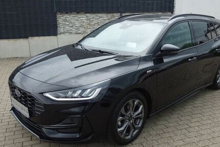 Ford Focus 23.816 km 22.990 &euro; Tauberbischofsheim 97941