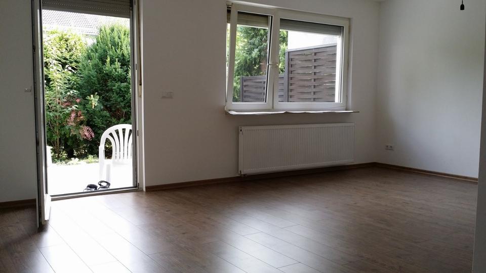 Reihenhaus Ludwigshafen am Rhein Rheingönheim - 4 Zimmer, 92 m&sup2;, 1.200&euro; | Angebot:24652312