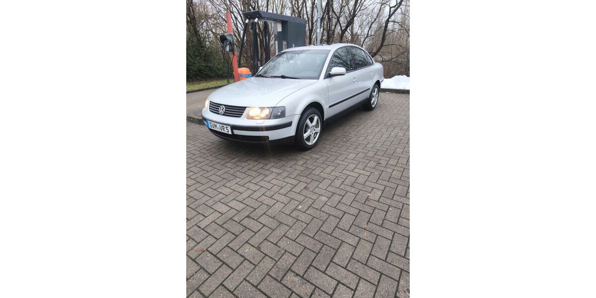 VW Passat 239.500 km 2.290 &euro; Lübeck 23566