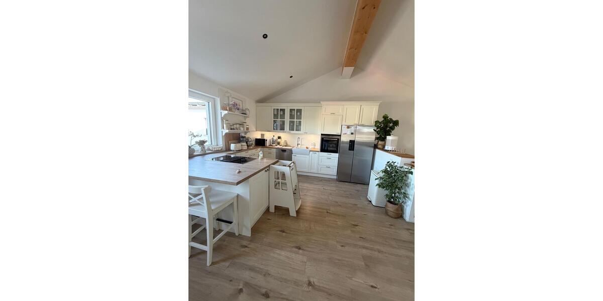 Maisonettenwohnung Regensburg Konradsiedlung - 5 Zimmer, 150 m&sup2;, 2.250&euro; | Angebot:25393395