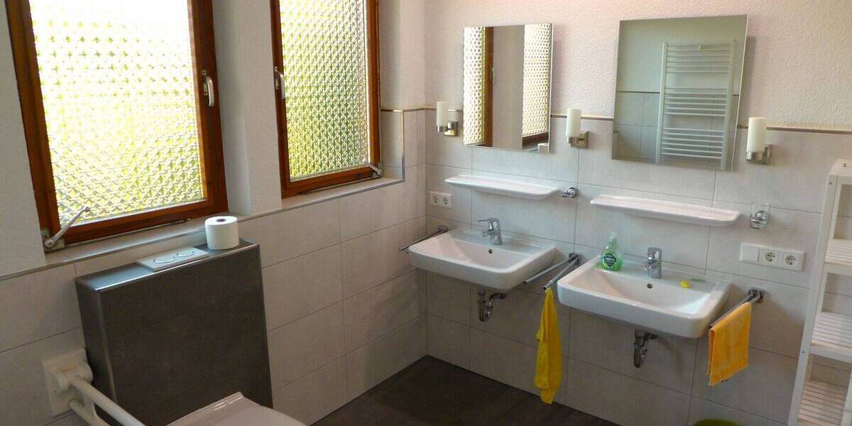 Einfamilienhaus Edewecht Portsloge - 8 Zimmer, 254 m&sup2;, 361.000&euro; | Angebot:26188273