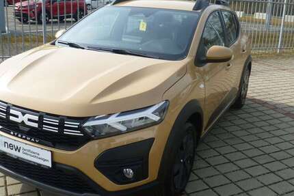Dacia Sandero 7.800 km 16.800 &euro; Gera 07548