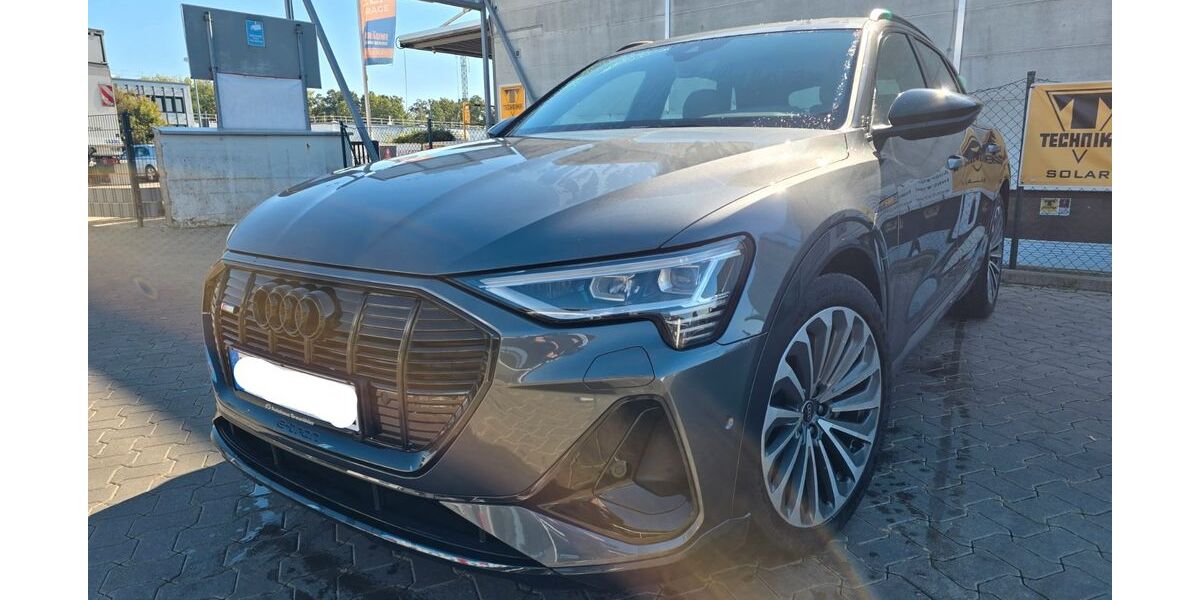 Audi e-tron 45.000 km 33.900 € Braunschweig 38126