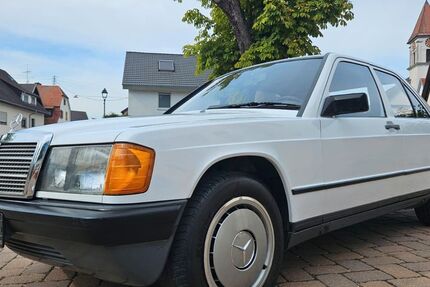 Mercedes-Benz 190 132.400 km 5.800 &euro; Emmendingen 79312