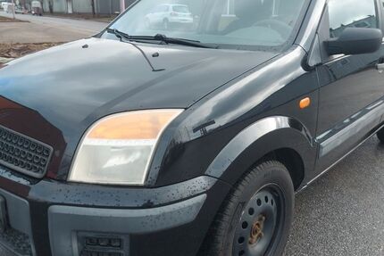 Ford Fusion 242.000 km 650 &euro; Unna 59423