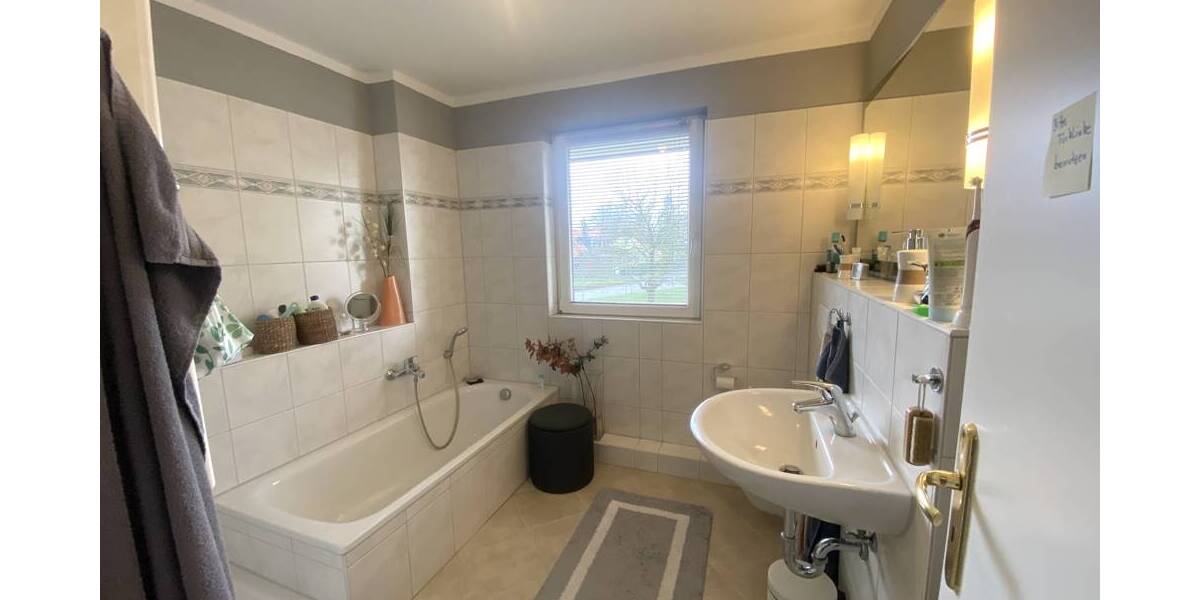 Reihenmittelhaus Stockelsdorf - 7 Zimmer, 140 m&sup2;, 475.000&euro; | Angebot:26029739