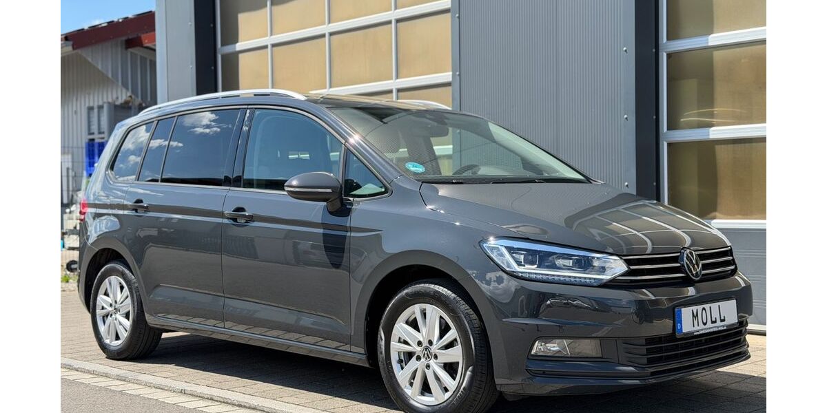 VW Touran 70.000 km 28.900 &euro; Friedrichshafen 88045