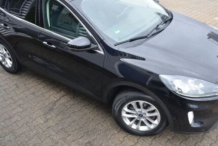 Ford Kuga 157.220 km 14.999 &euro; Meppen 49716