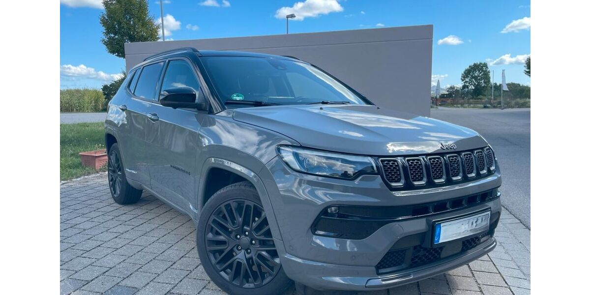Jeep Compass 44.128 km 21.400 &euro; Gunzenhausen 91710