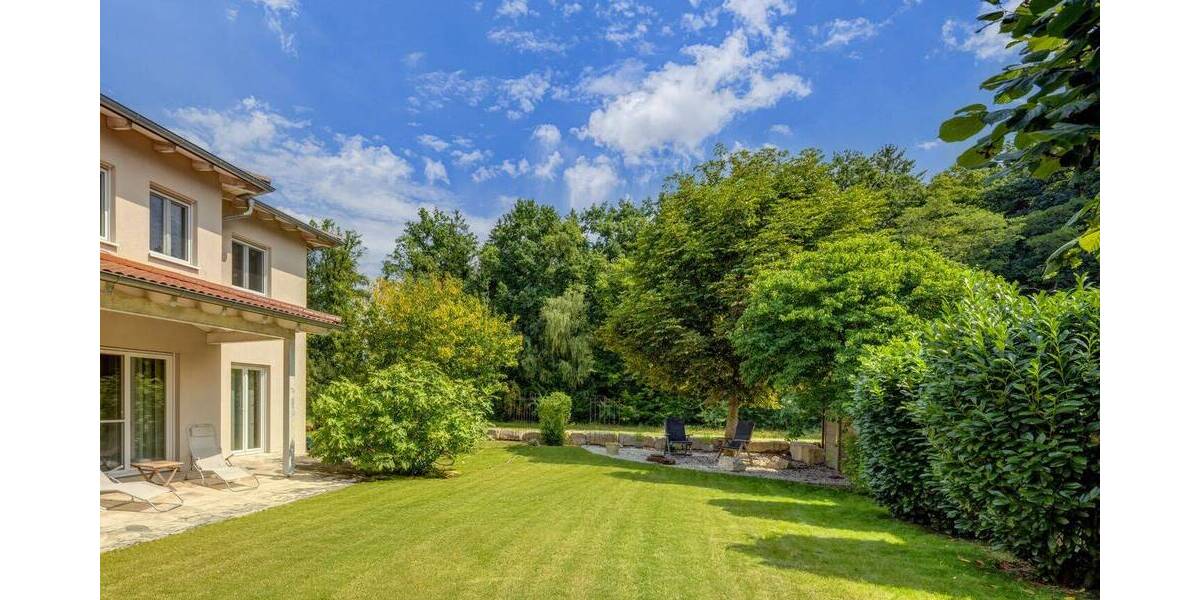 Perfekt für Familien in ruhiger Ortsrandlage! Großzügiges Einfamilienhaus mit moderner Ausstattung! 6 zimmer