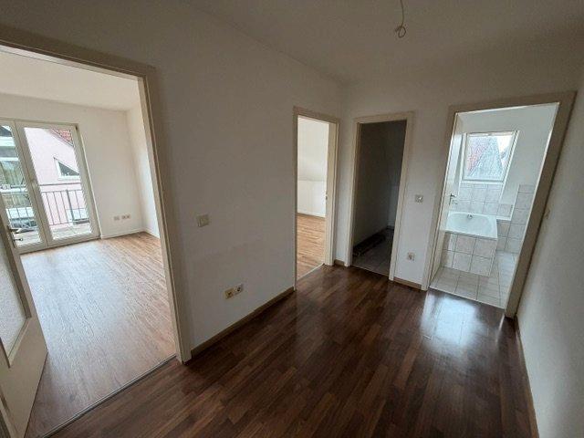 Dachgeschoßwohnung Gunzenhausen - 2 Zimmer, 42 m&sup2;, 149.000&euro; | Angebot:26963640