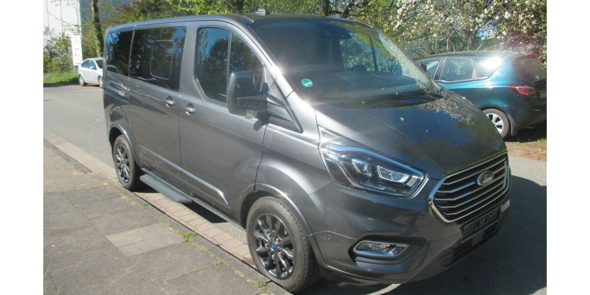 Ford Tourneo Custom 294.522 km 15.900 &euro; Hollenstedt 21279