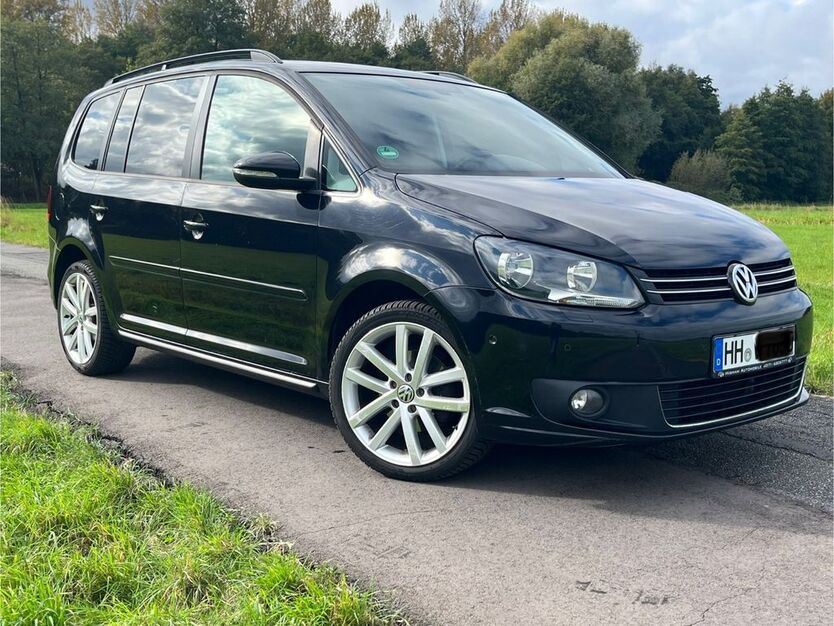 VW Touran 199.000 km 6.999 € Hamburg 21079