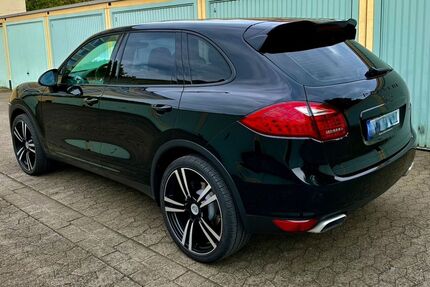 Porsche Cayenne 218.000 km 18.699 &euro; Braunschweig 38112