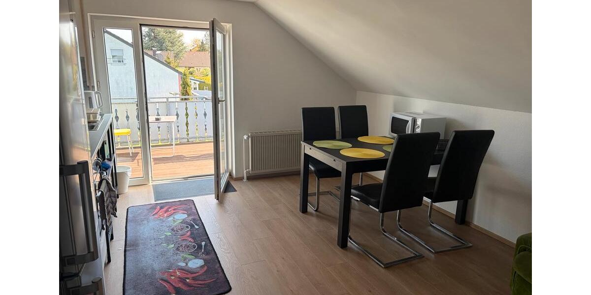 Dachgeschoßwohnung Laupheim - 1 Zimmer, 18 m&sup2;, 500&euro; | Angebot:26248977