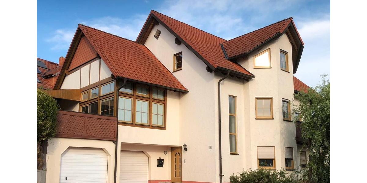 Einfamilienhaus Hohenroth - 8 Zimmer, 190 m&sup2;, 1.450&euro; | Angebot:26320939