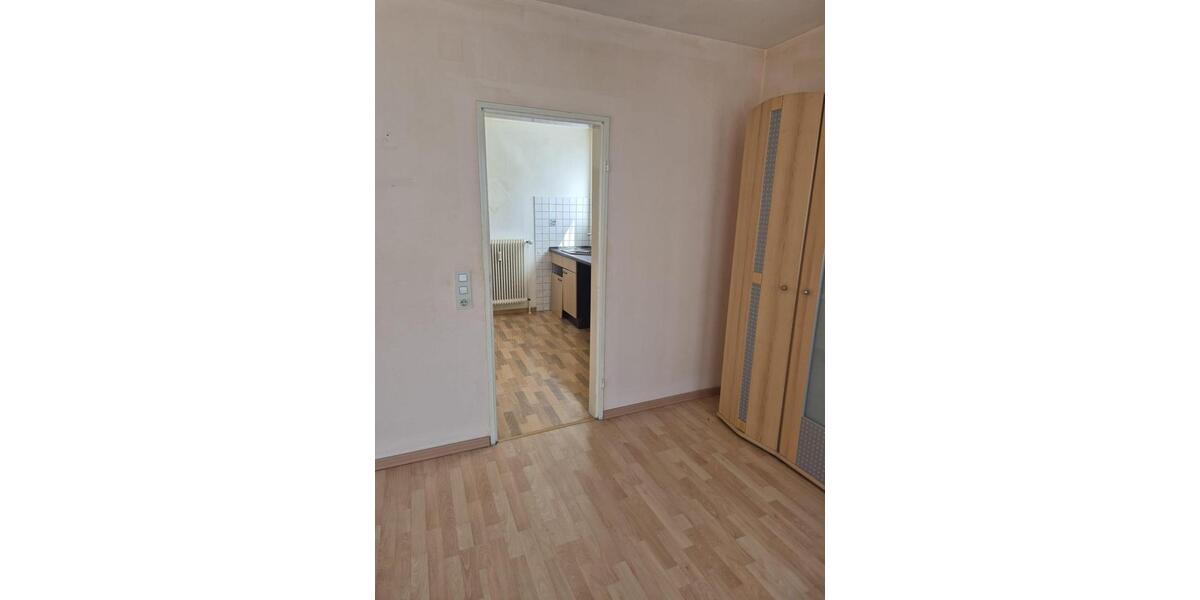 Erdgeschoßwohnung Schiffweiler - 3 Zimmer, 84 m&sup2;, 680&euro; | Angebot:26152467