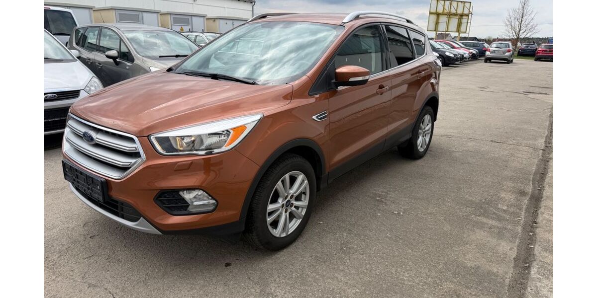 Ford Kuga 101.232 km 10.450 &euro; Maxhütte -Haidhof 93142