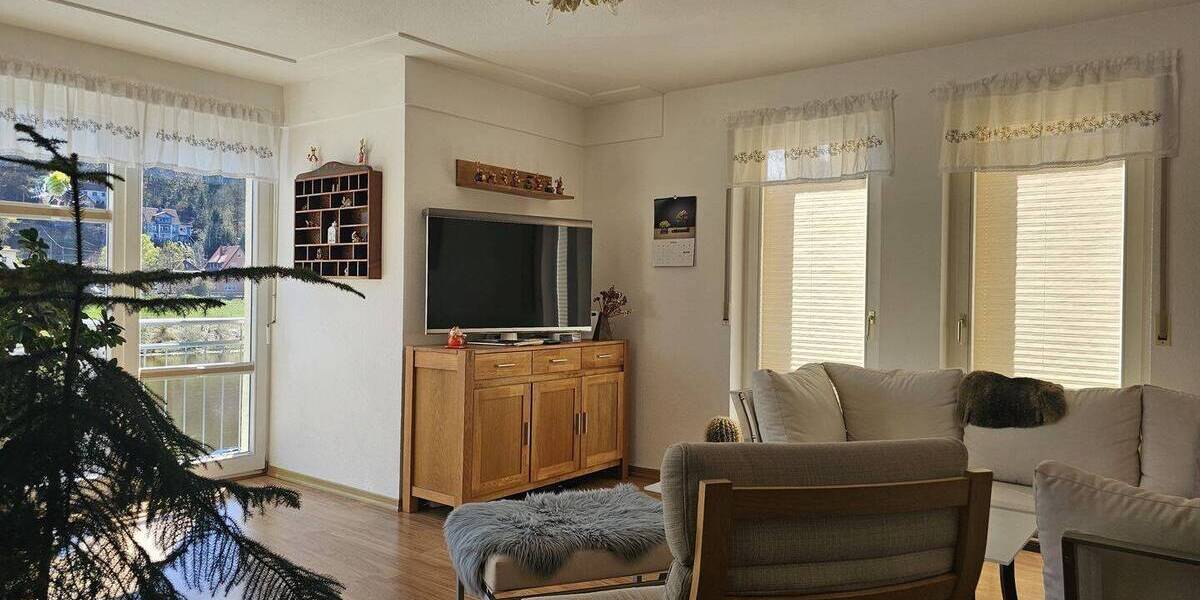 Etagenwohnung Stadt Wehlen - 2 Zimmer, 69 m&sup2;, 156.000&euro; | Angebot:26276772