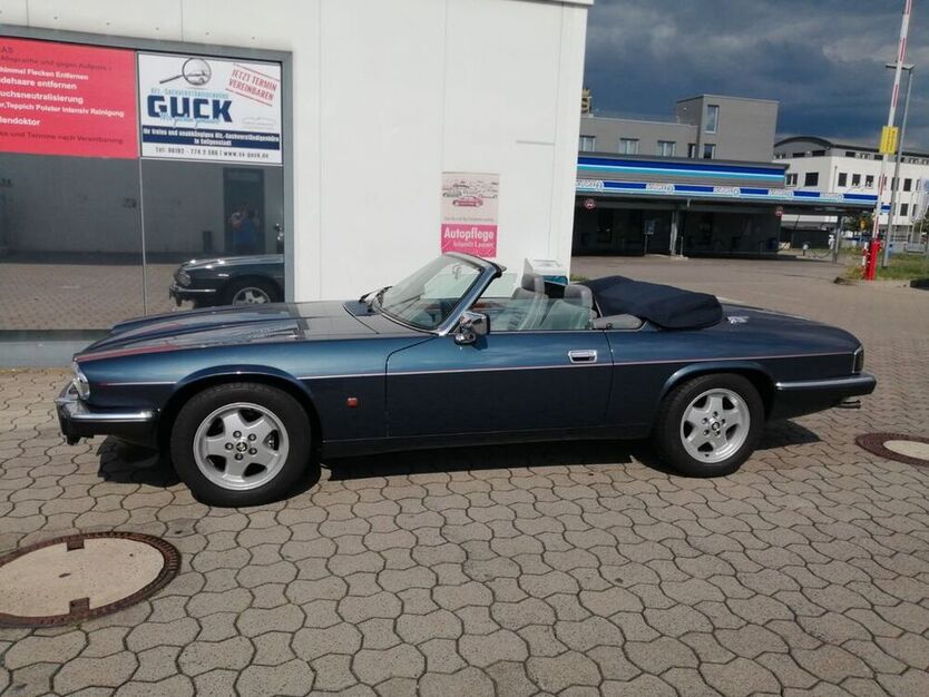 XJS
