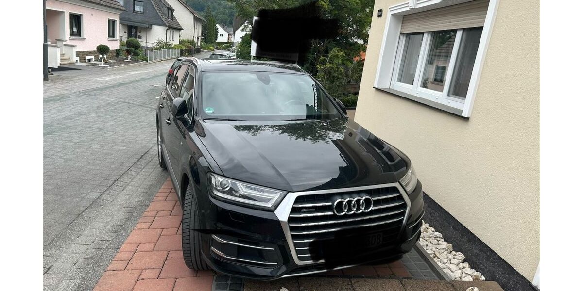 Audi Q7 240.000 km 21.900 &euro; Morsbach 51597