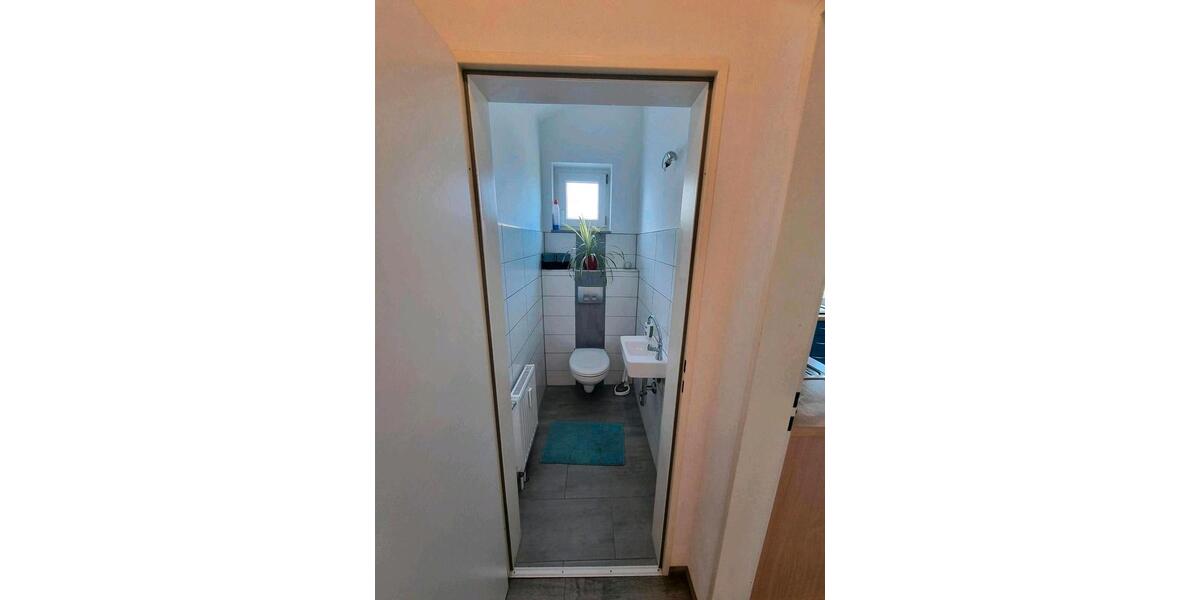 Dachgeschoßwohnung Laichingen - 3 Zimmer, 100 m&sup2;, 1.400&euro; | Angebot:26491775