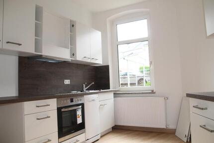 Sanierte 2-Zimmer-Wohnung mit off. Küche und EBK - Stellplatz 2 zimmer