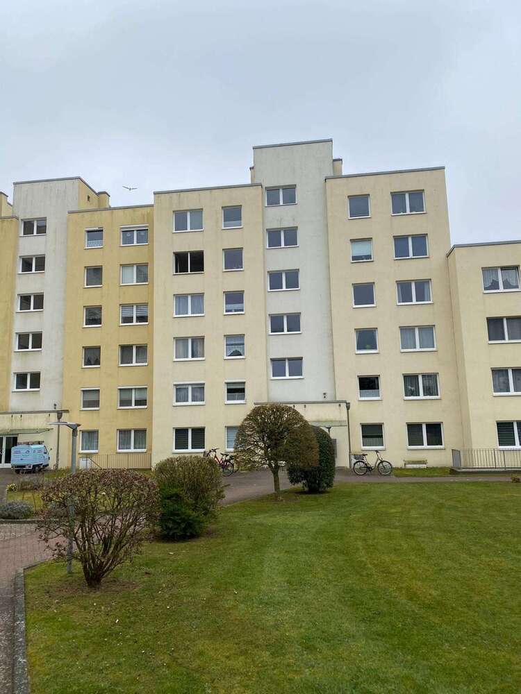Wohnung zum Kaufen in Lübeck 299.000 € 79.13 m²