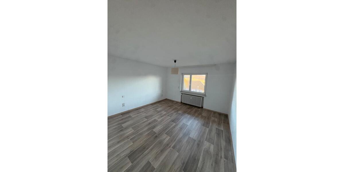 Etagenwohnung Bad Hersfeld - 3 Zimmer, 80 m&sup2;, 725&euro; | Angebot:25593227