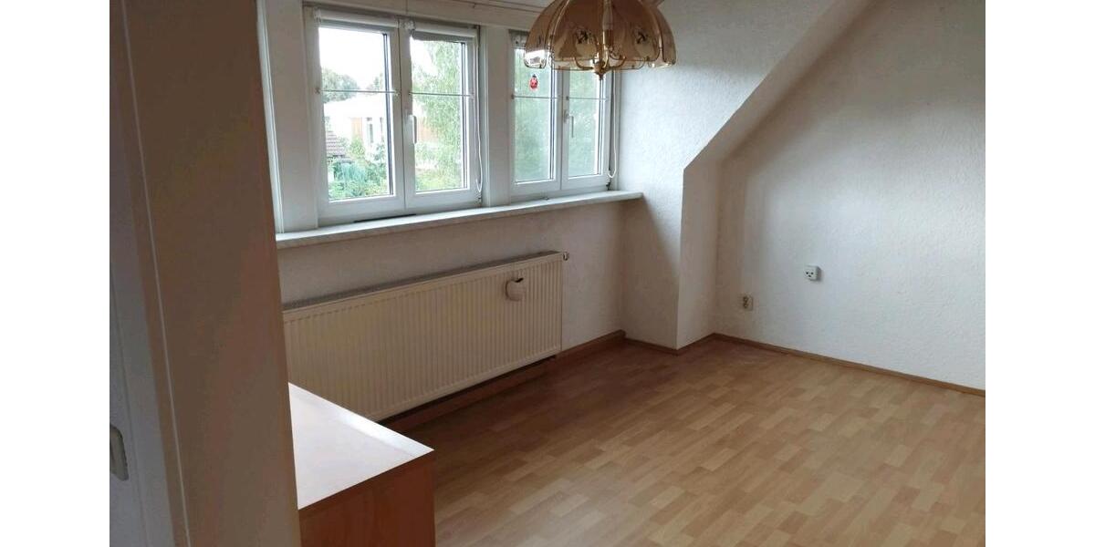 Dachgeschoßwohnung Marktredwitz - 4.5 Zimmer, 53 m&sup2;, 85.000&euro; | Angebot:25404688