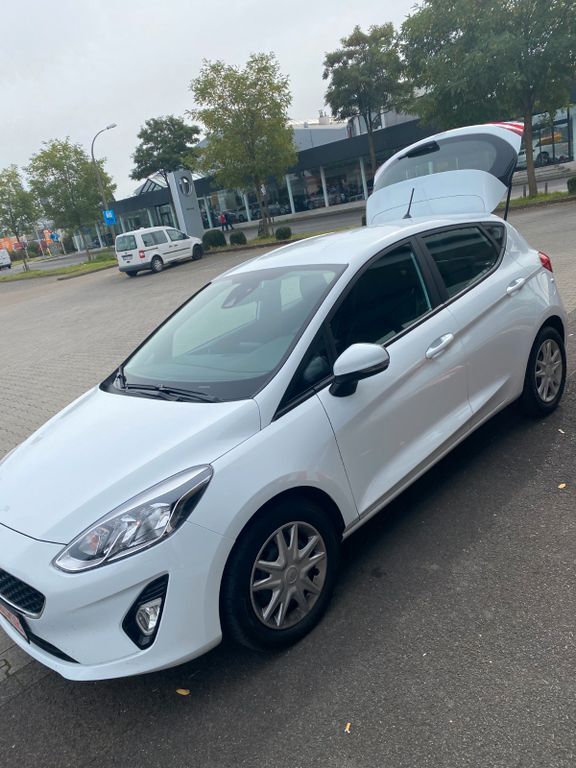 Ford Fiesta 130.000 km 8.999 € Kasbach-Ohlenberg 53547