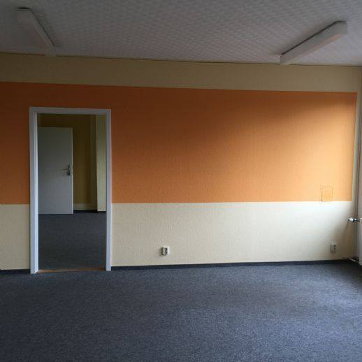 Büro oder Schulungsräume neben Kaufland, viele Parkplätze - Gewerbeobjekt Zittau | Angebot:11883378