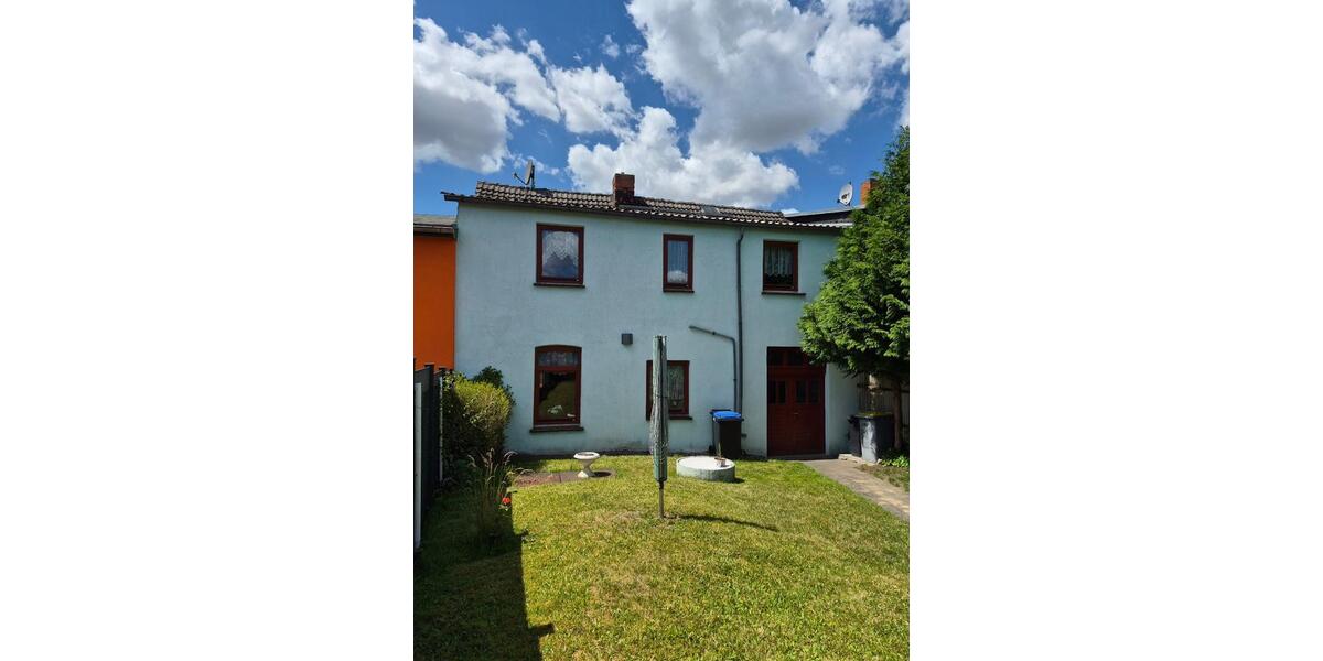 Reihenhaus Schwaan - 6 Zimmer, 100 m&sup2;, 129.000&euro; | Angebot:27097278