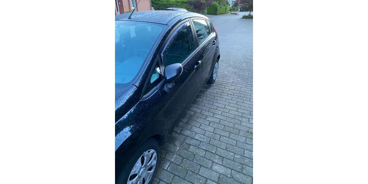 Ford Fiesta 220.000 km 3.300 &euro; Löningen 49624