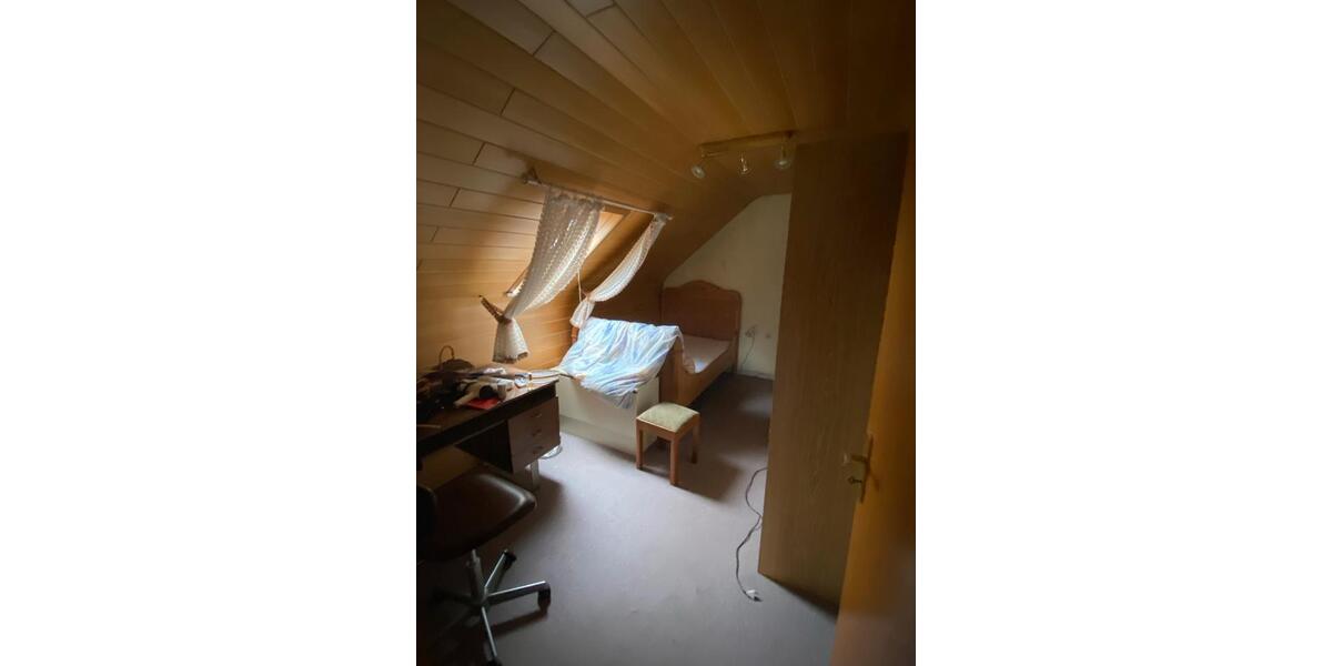 Mehrfamilienhaus, Wohnhaus Wadern - 6 Zimmer, 196 m&sup2;, 110.000&euro; | Angebot:26610627