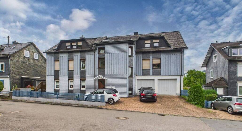 vermietete Erdgeschosswohnung mit schönem Wintergarten! 4 zimmer